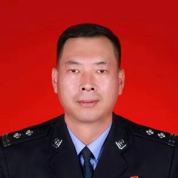 张帅,男,1992年出生.作为省公安厅警务实战教官,沈阳广播电视台fm98.