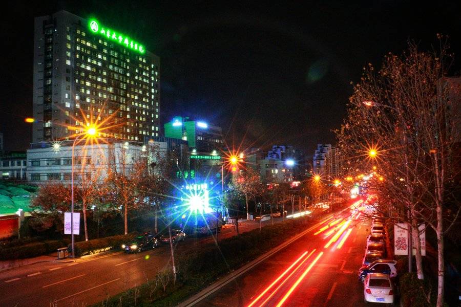 山东大学齐鲁医院(青岛)开诊六周年摄影比赛投票啦-微投票